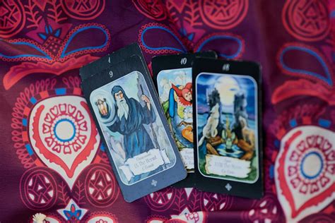 tarot evozen celibataire|Découvrez comment le tarot evozen peut éclairer vos relations ...